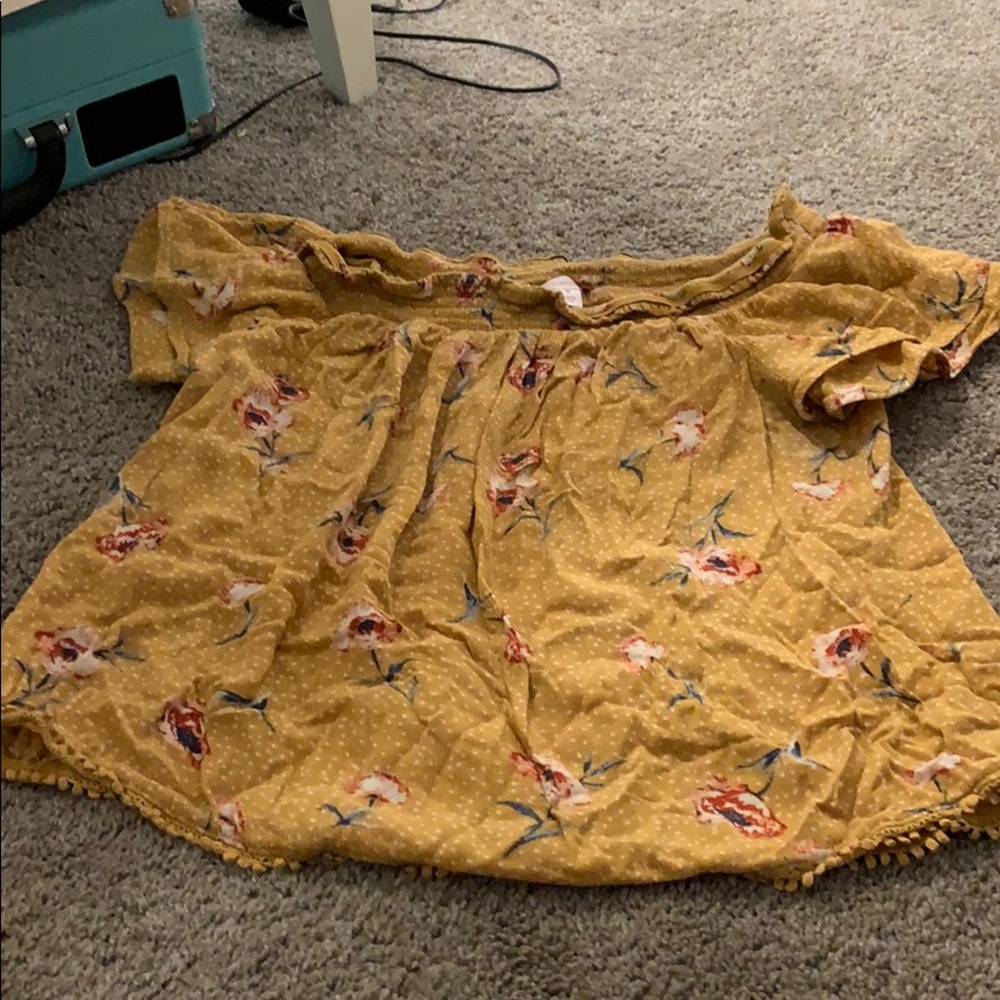 Floral stretchy blouse